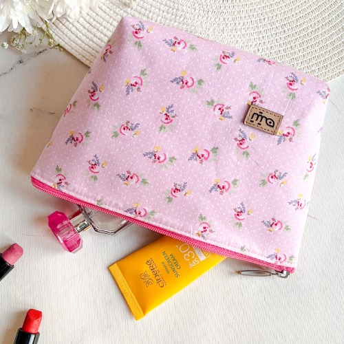 کیف آرایشی بزرگ طرح دانژه