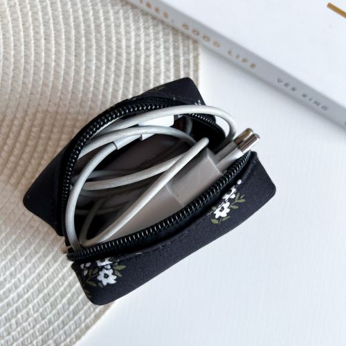 کیف شارژر طرح گلاره